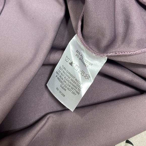 Nicole Miller Sport Scuba Striped Activewear - Picture 6 of 7